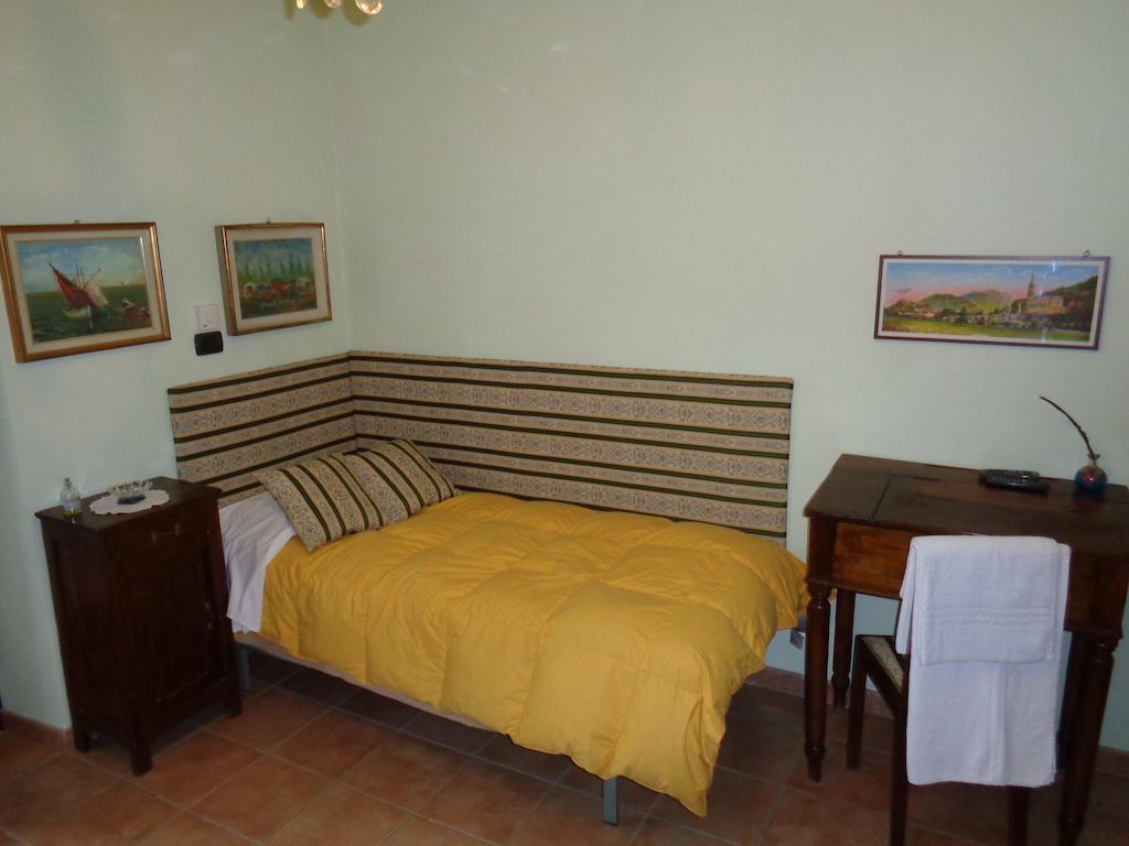 Gran Collina Villa San Damiano d'Asti Room photo